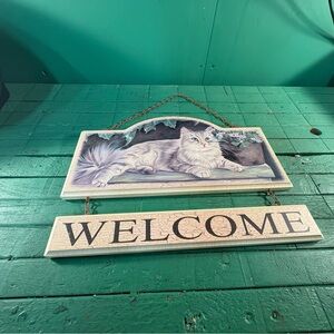 Elegant Cat Welcome Sign - Cream and Gray